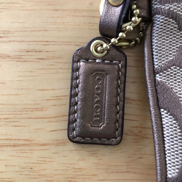 Coach Wristlet, authentic - Picture 3 of 7